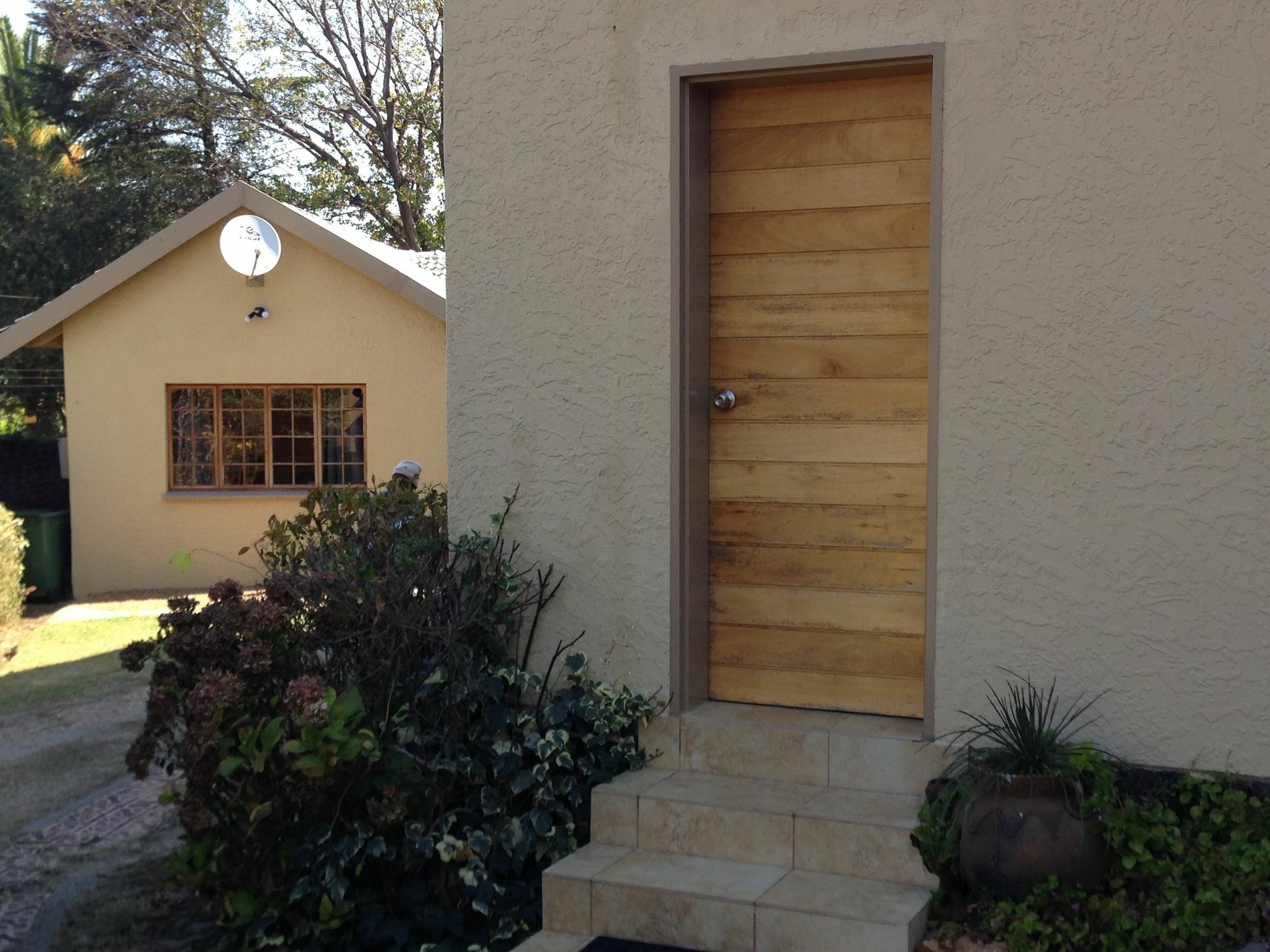 Eagle Crest Executive Lodge Edenvale Exterior photo