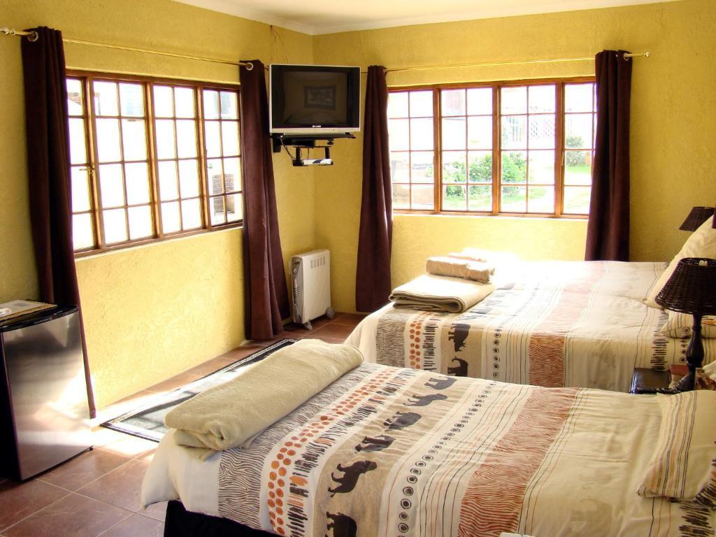 Eagle Crest Executive Lodge Edenvale Room photo