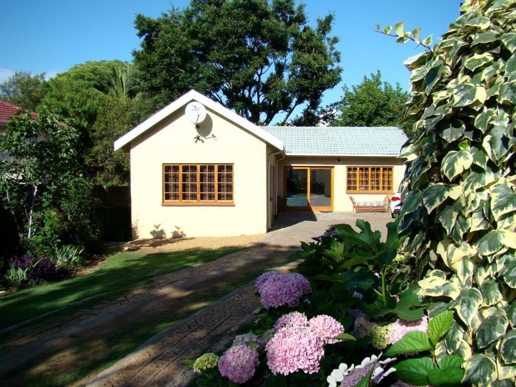 Eagle Crest Executive Lodge Edenvale Room photo